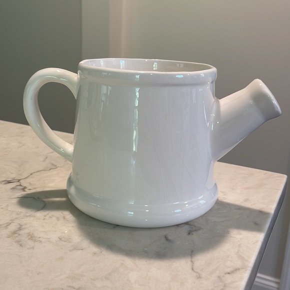 Vintage Ceramic Watering Pot with Tulip Design - Picture 5 of 8